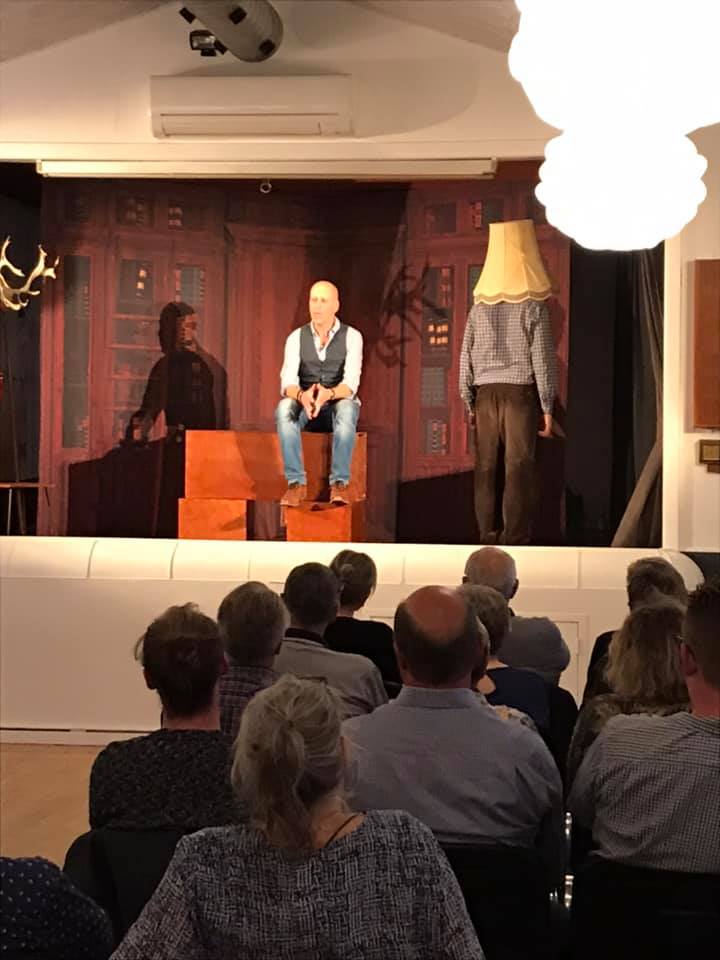 Teater 2 Kirke Helsinge Forsamlingshus