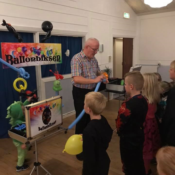 Trylle  2Kirke Helsinge Forsamlingshus